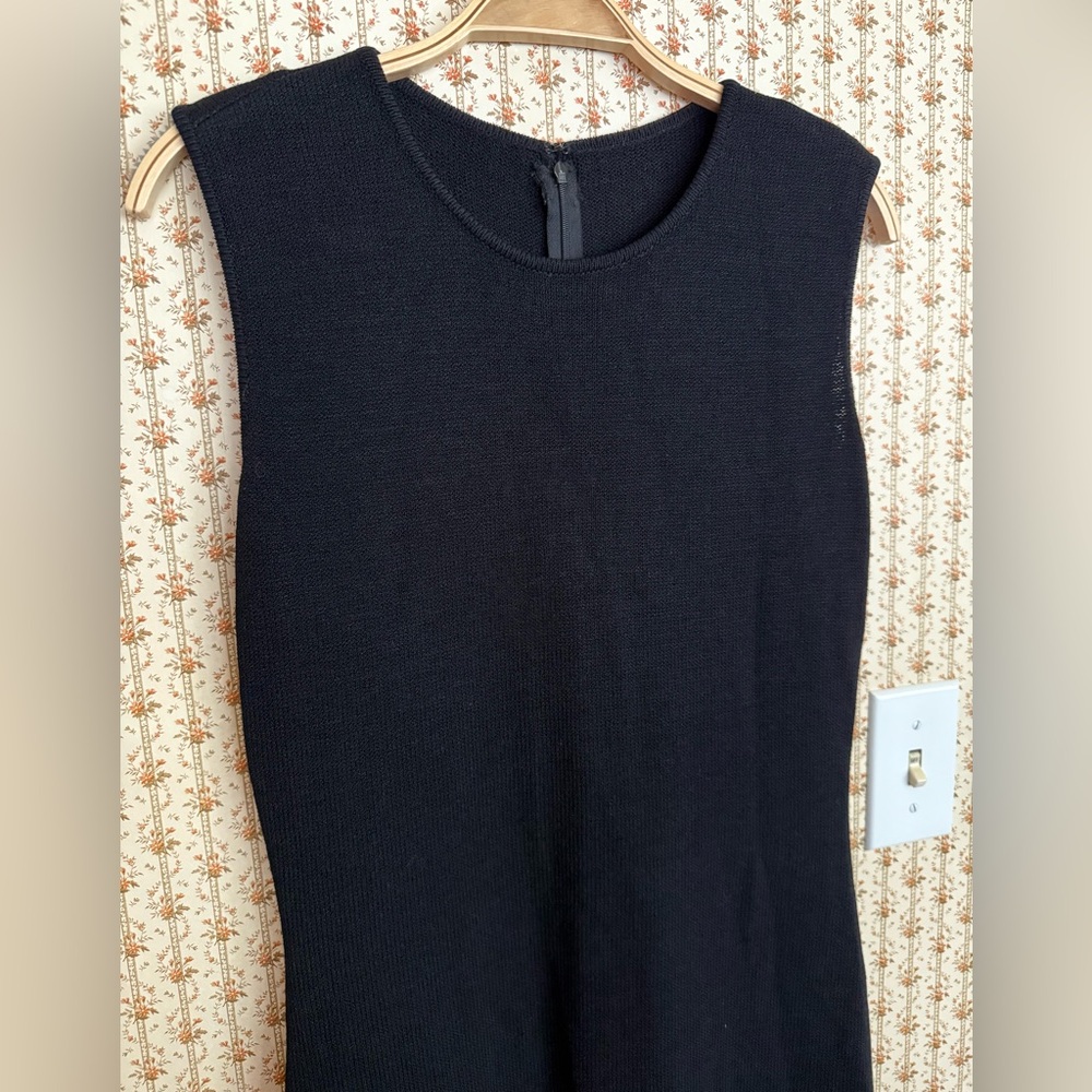 St. John Vintage Santana Knit Black Sleeveless Midi Sheath Dress | 6 - Picture 3 of 7